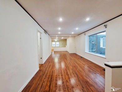 48050 Hull Rd, van Buren Township, MI 48111 - photo 6