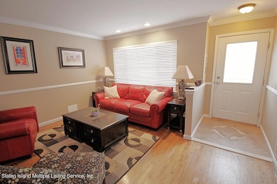 65 Barb St, Staten Island, NY 10312 - photo 4