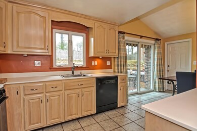 5 Royal Ct, Franklin, MA 02038 - photo 5