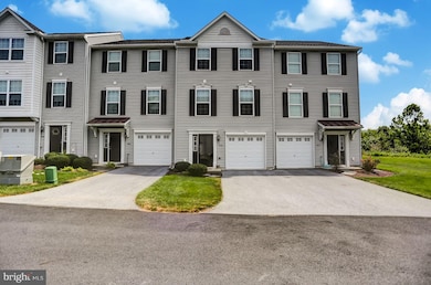 904 Heather Way, Morgantown, PA 19543 - photo 2