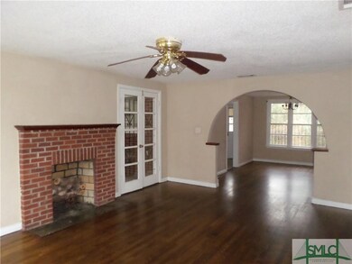 828 W 47th St, Savannah, GA 31405 - photo 3