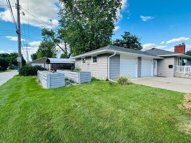 417 4th St NE, Osseo, MN 55369 - photo 2