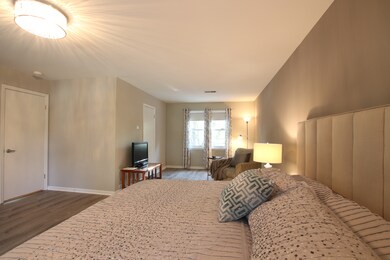 1476 S Cora St, Des Plaines, IL 60018 - photo 2