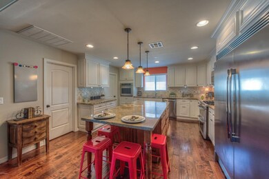 004_Kitchen