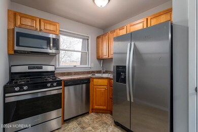 31 Ginger Ct unit 36, Eatontown, NJ 07724 - photo 6