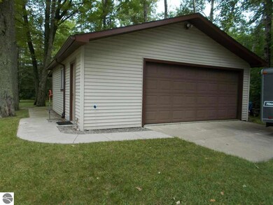8791 Saint Aubin Dr, Hale, MI 48739 - photo 6