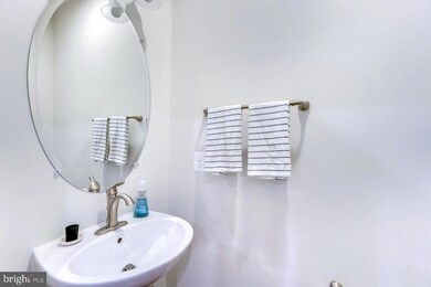 1312 Main Line Blvd unit 101, Alexandria, VA 22301 - photo 6