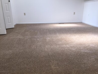 262 Sunshine Ct, Englishtown, NJ 07726 - photo 4