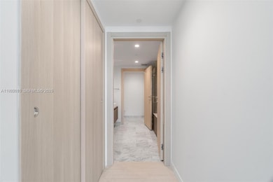 Brickell Flatiron unit 3310, Miami, FL 33131 - photo 6