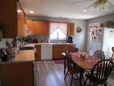 376 E River St unit 2, Orange, MA 01364 - photo 6