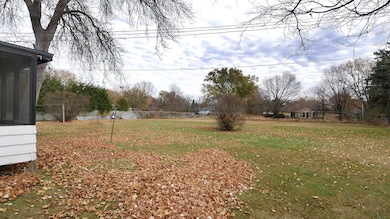 1610 Garland Ln N, Plymouth, MN 55447 - photo 3