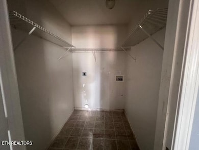 3246 Four M Cir, Kodak, TN 37764 - photo 6