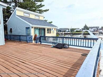 138 E Navasink Dr, Little Egg Harbor Township, NJ 08087 - photo 6