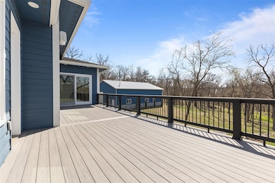 35837 Red Pine Ct, Earlham, IA 50072 - photo 7