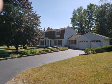 11 Oxford Dr, Saratoga Springs, NY 12866 - photo 5