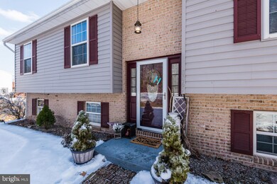 8867 Willowdale Rd, Greencastle, PA 17225 - photo 5