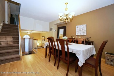 17 Rutherford Ct, Staten Island, NY 10309 - photo 6