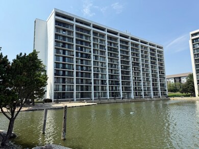 2005 S Finley Rd unit 1107, Lombard, IL 60148 - photo 2