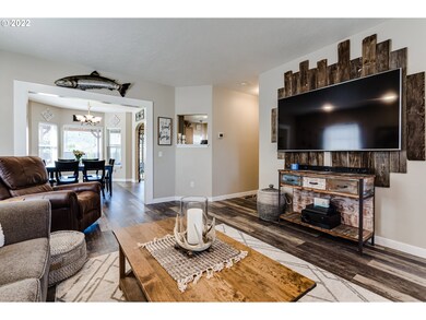 Living Room/Dining Room