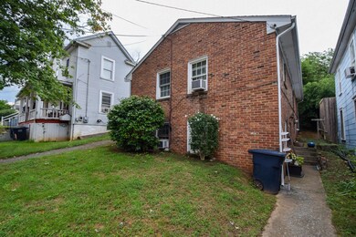 718 Mountain Ave SE Roanoke VA-large-002