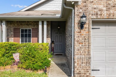 2804 Ruby Dr, Texas City, TX 77591 - photo 4