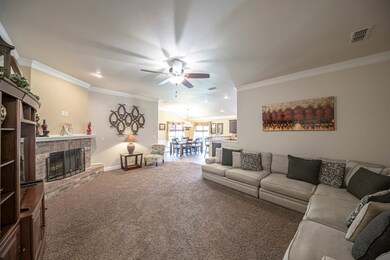 304 Lamar Ct, Odessa, TX 79765 - photo 5