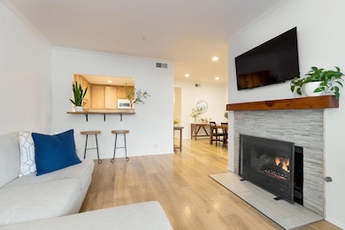 Living room w/ Gas Fireplace