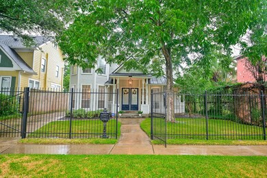 1313 Arlington St, Houston, TX 77008 - photo 2