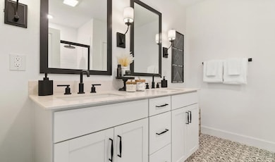 Primary bath with freestanding vanity