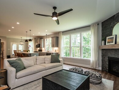 004-1280x960-open-floor-plan