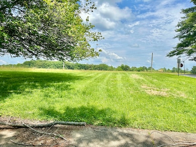 296 Kemper St, Eubank, KY 42567 - photo 4