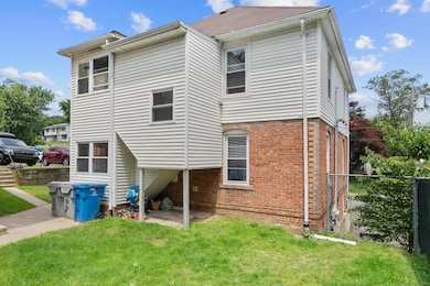 53 Norton St, Bristol, CT 06010 - photo 5