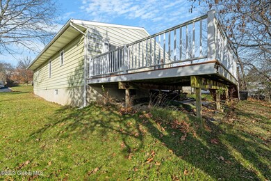 27-web-or-mls-11-hampton-st