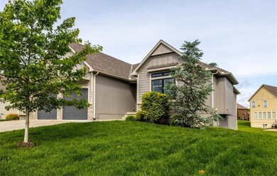 1622 SW Blackstone Place, Lee's Summit, MO 64082 - photo 2