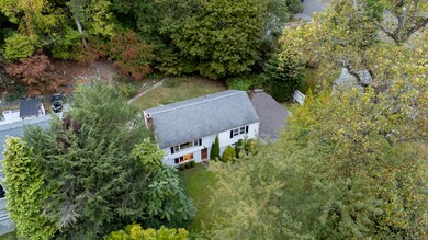 28 Old Trolley Way, Norwalk, CT 06853 - photo 4