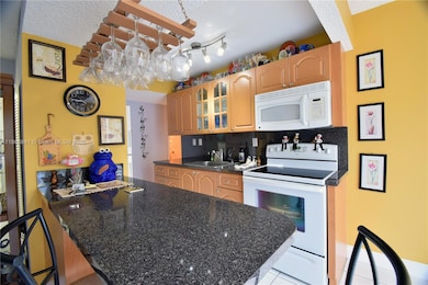 9301 SW 4th St unit 114E, Miami, FL 33174 - photo 7