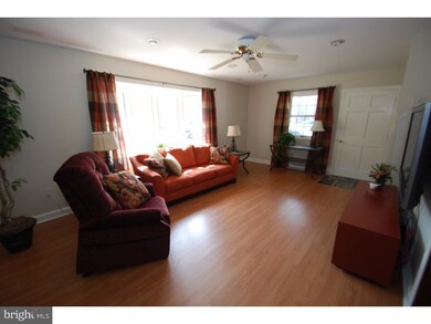 223 N Penn St, Spring City, PA 19475 - photo 4