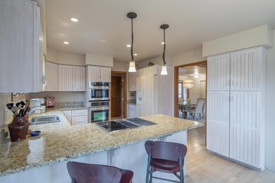 Neutral Kitchen