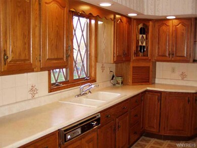 34 Washington St, North Tonawanda, NY 14120 - photo 3