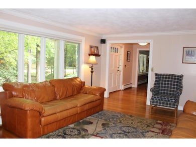 33 Strawberry Hill Rd, Bedford, NH 03110 - photo 5