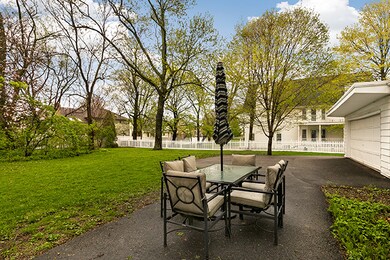 1031 E Bauer Rd, Naperville, IL 60563 - photo 4