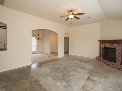 3275 S 201st East Ave, Broken Arrow, OK 74014 - photo 5