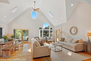 25 Old Dunhams Corner Way, Edgartown, MA 02539 - photo 4