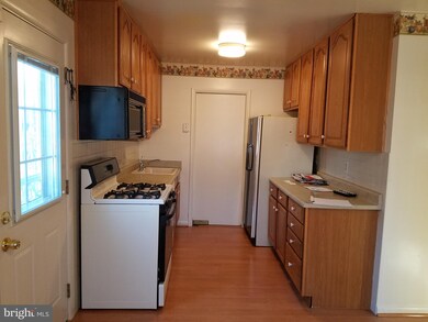 4018 91st Ave, Springdale, MD 20774 - photo 4