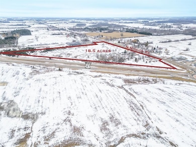 11426 N Mission Rd, Clare, MI 48617 - photo 3