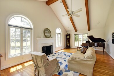 9601 Meghan Ln, Louisville, KY 40291 - photo 7