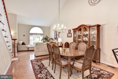 207 Teapot Ct, Reisterstown, MD 21136 - photo 4