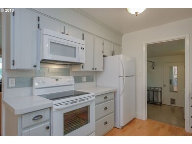 12785 SW Glenhaven St, Portland, OR 97225 - photo 7