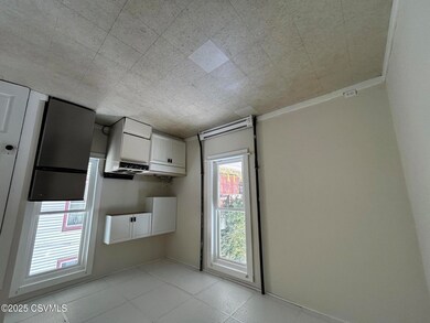 19 Walnut Apt 4 St, Milton, PA 17847 - photo 3