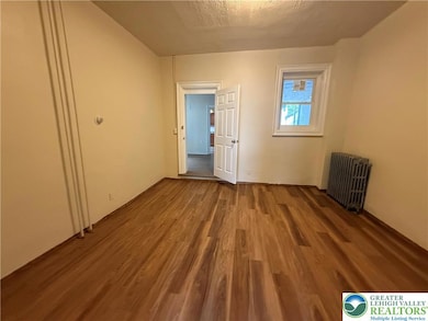 305 N 2nd St unit 1, Allentown, PA 18102 - photo 3